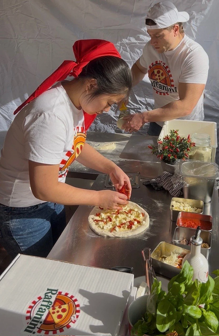 Making pizza2.jpg