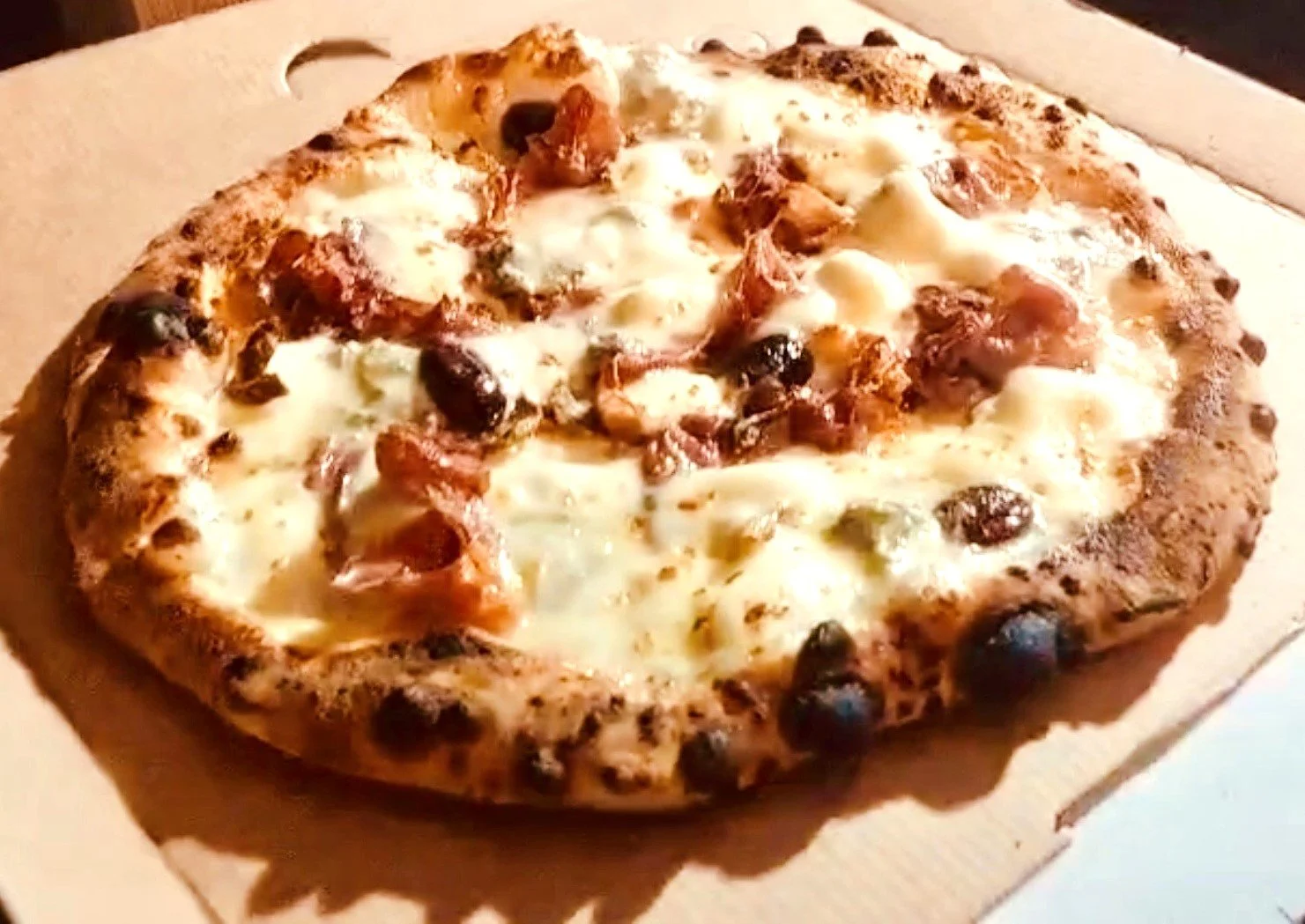 Pizza 2.jpg