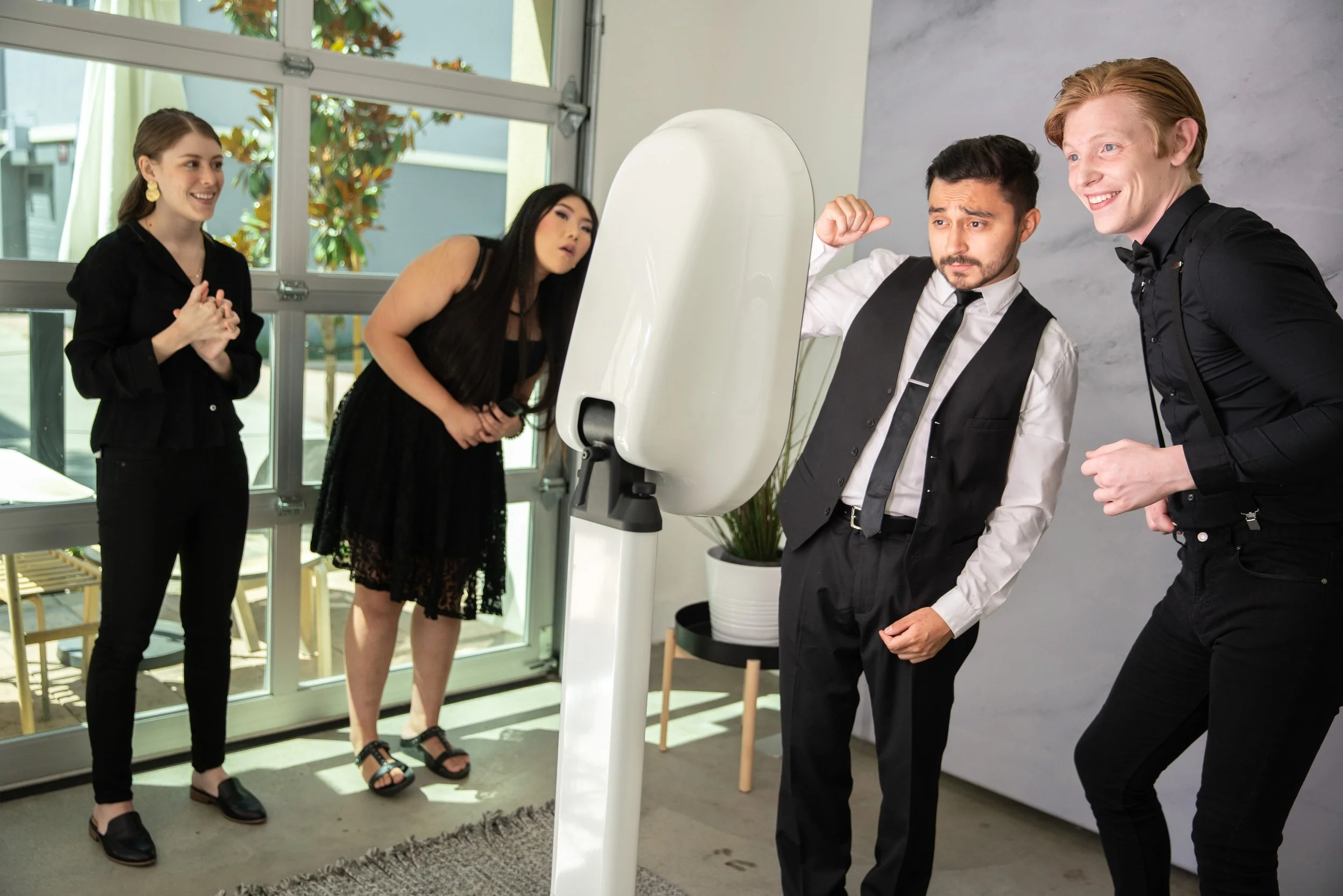 10 Creative Sacramento Corporate Holiday Party Photo Booth Ideas