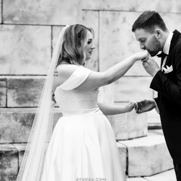 Happy one year and one week anniversary to these two cuties! I had a fabulous time uniting Courtney and Aaron in Baltimore last year. And they definitely win the award for most dramatic photos of the year - which from a theater kid, you know is a big