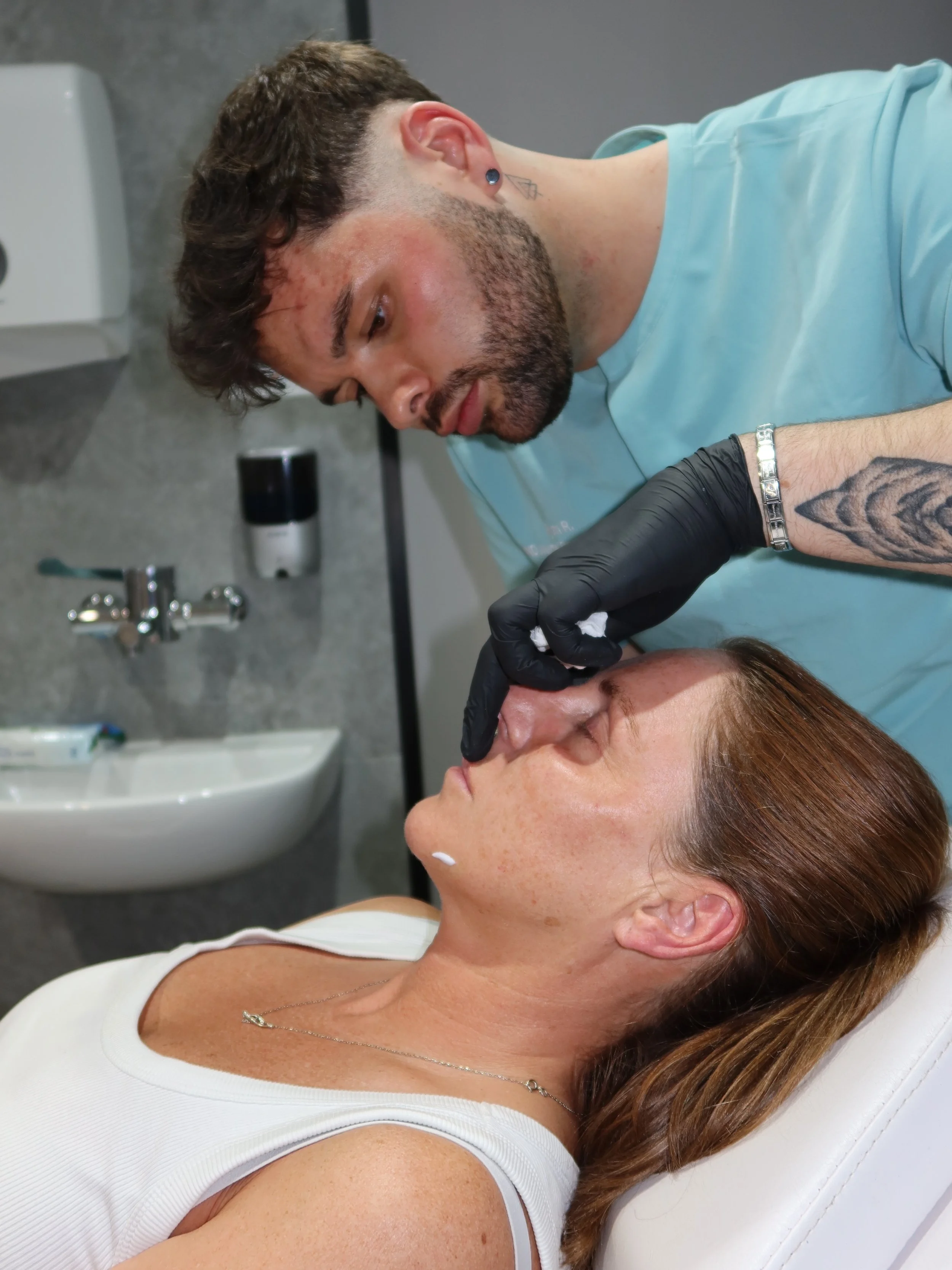 A reintroduction on me 🫶🏻

I&rsquo;ve gained several new followers since the last time i done one of these. I&rsquo;m so grateful to you all 🥹 

I&rsquo;m Ryan an Independent Nurse Prescriber and the face behind Aesthetics By Nurse Ryan.

I&rsquo;