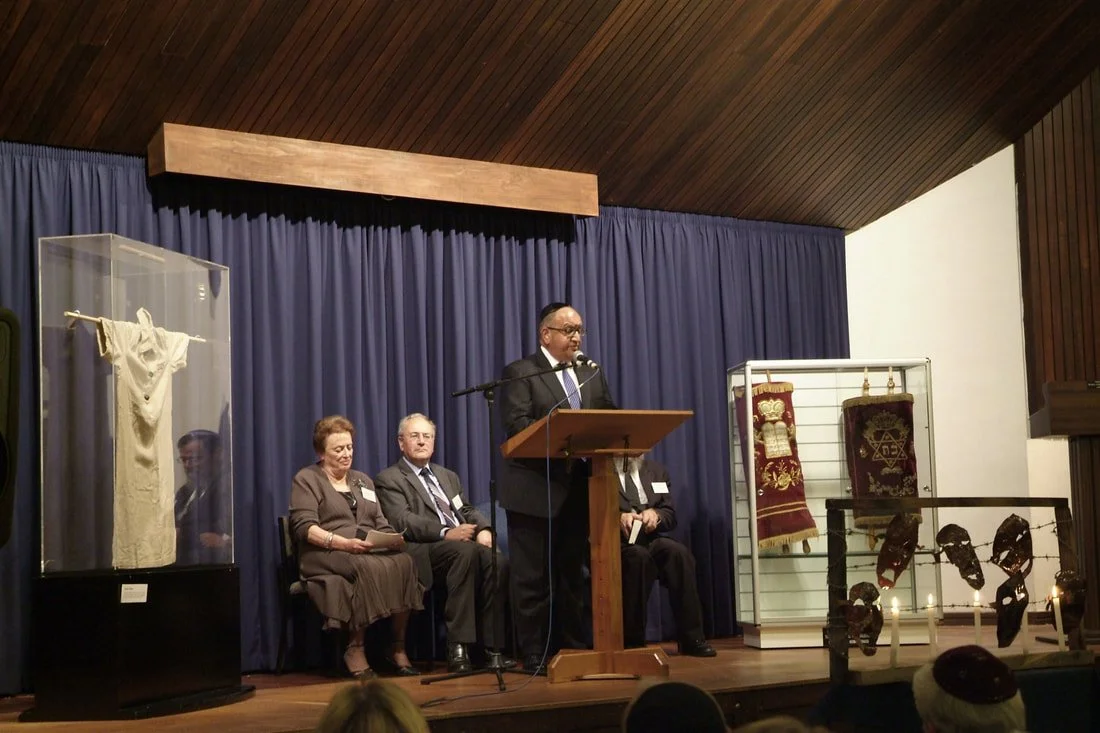 Governor General of New Zealand Hon. Sir Anand Satyanand, HCNZ Founding Director Inge Woolf z"l QSO and HCNZ Founding Chair Steven Sedley MNZM 15/4/2007 