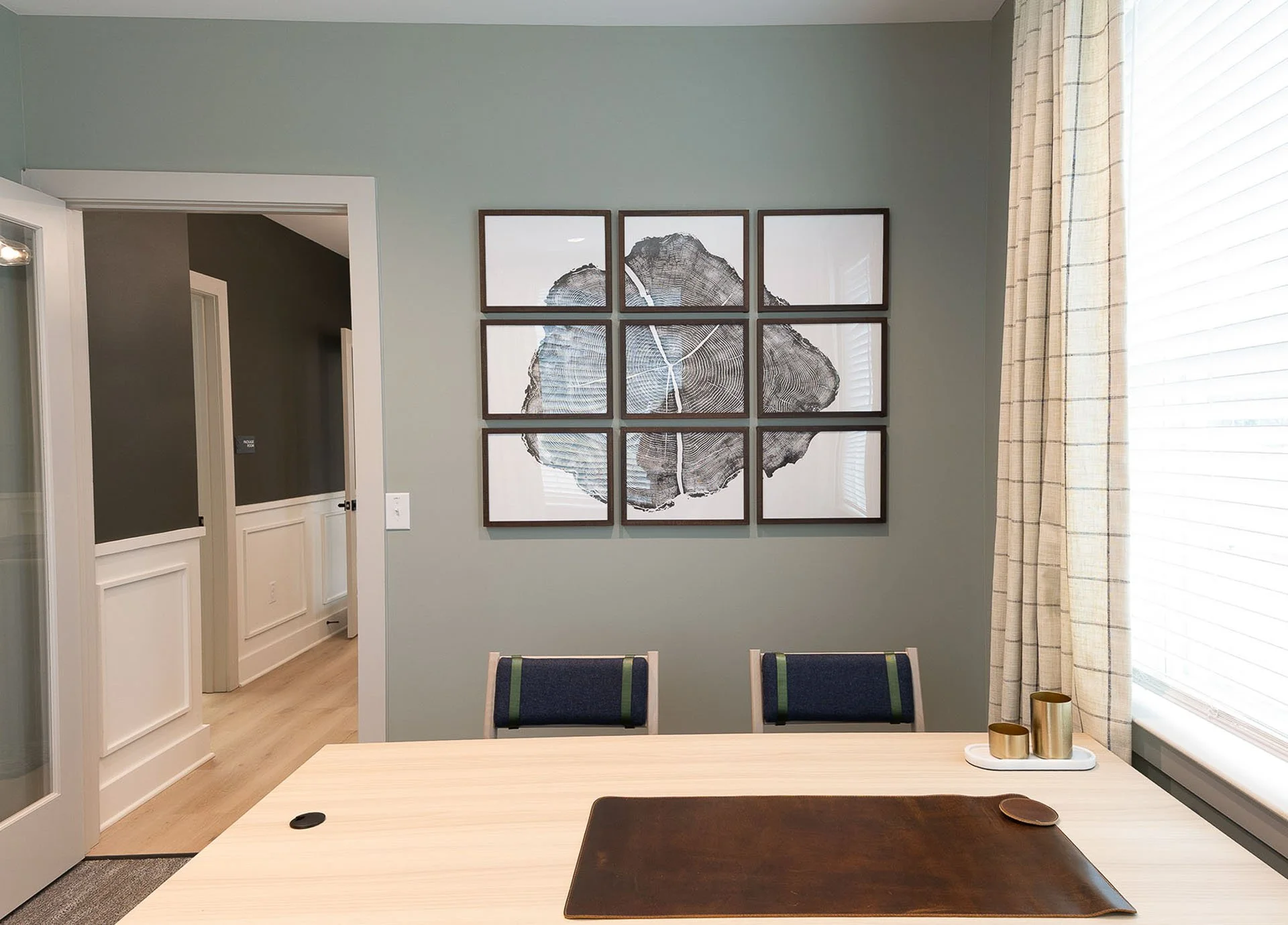 Leasing office space at The Pines at Peach Road