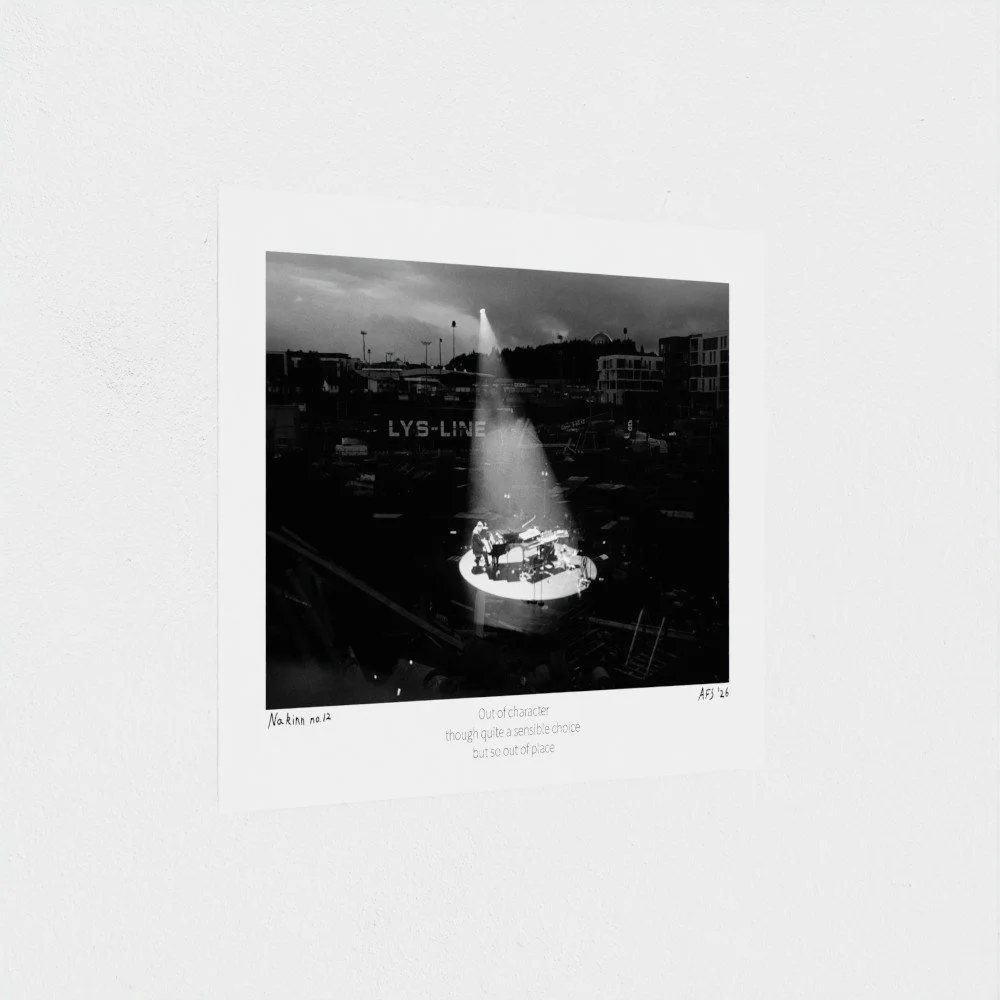prodigi-GLOBAL-HGE-6X8-papertype_hge-substrateweight_310gsm-2.jpg