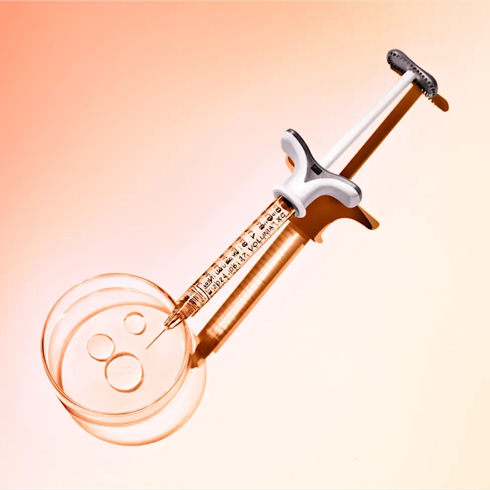 juvederm_syringe_zoxjky.webp