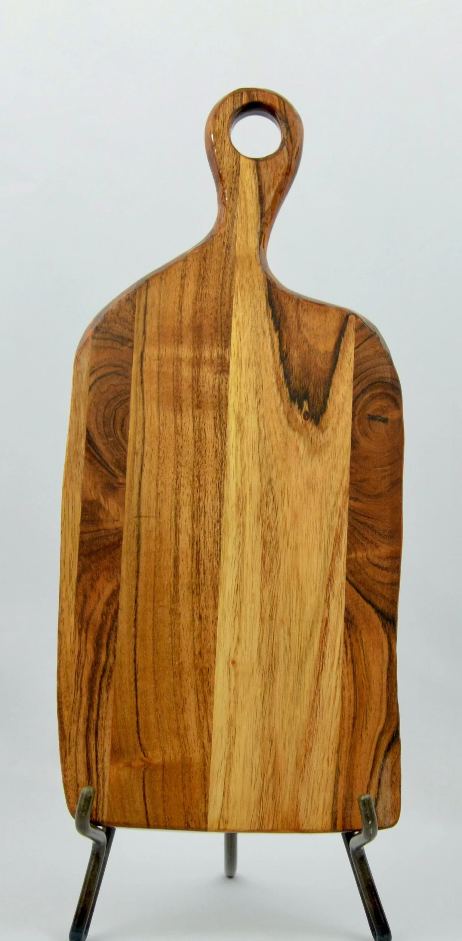 Sea-Glass-Current-handcrafted-wood-serving-chacuterie-board-green-resin-art-Sacramento-eldoradohills-Gloriah-Jackson.jpg