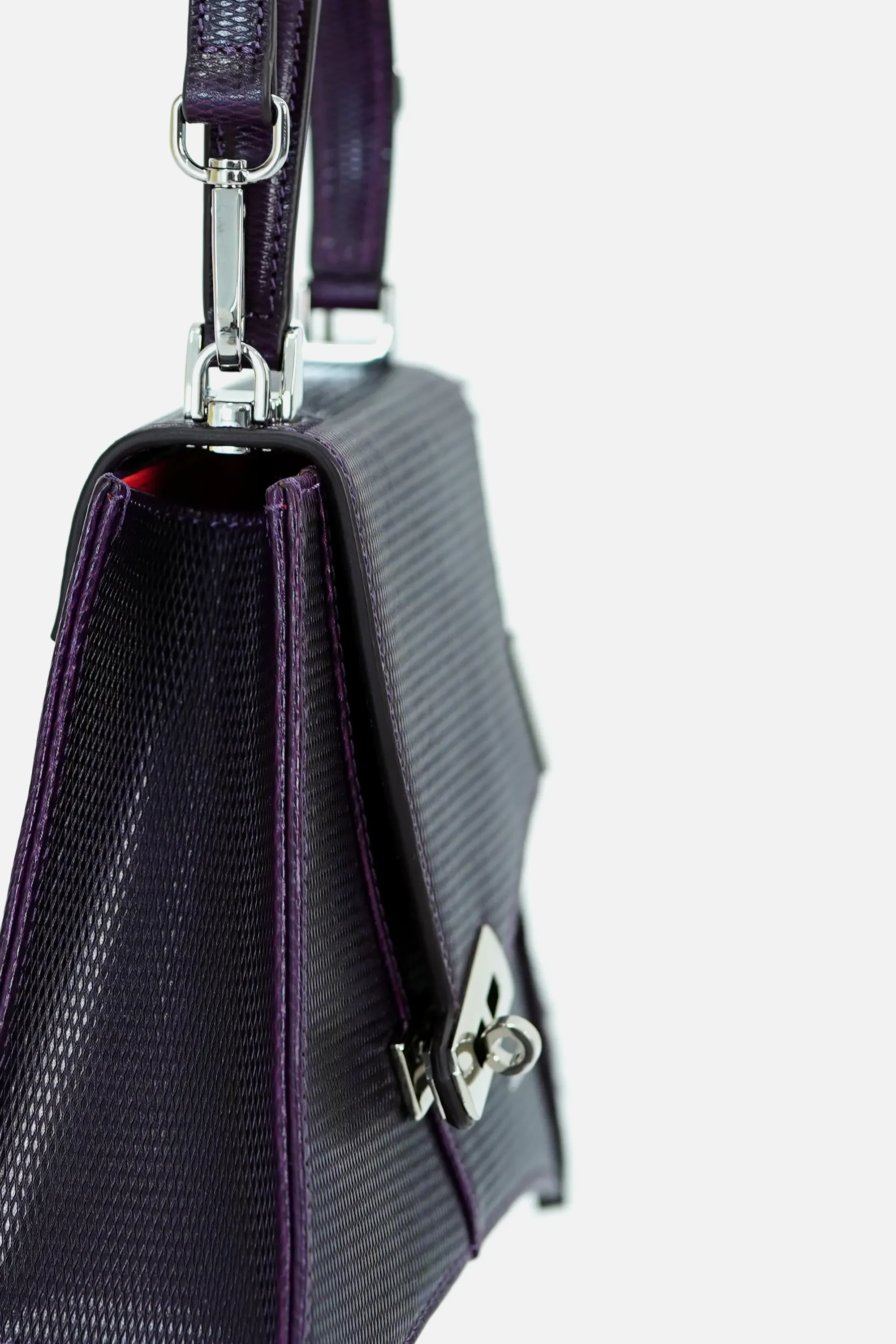 noborita-Eiffel Evo dark purple detail-01.webp (Copy)