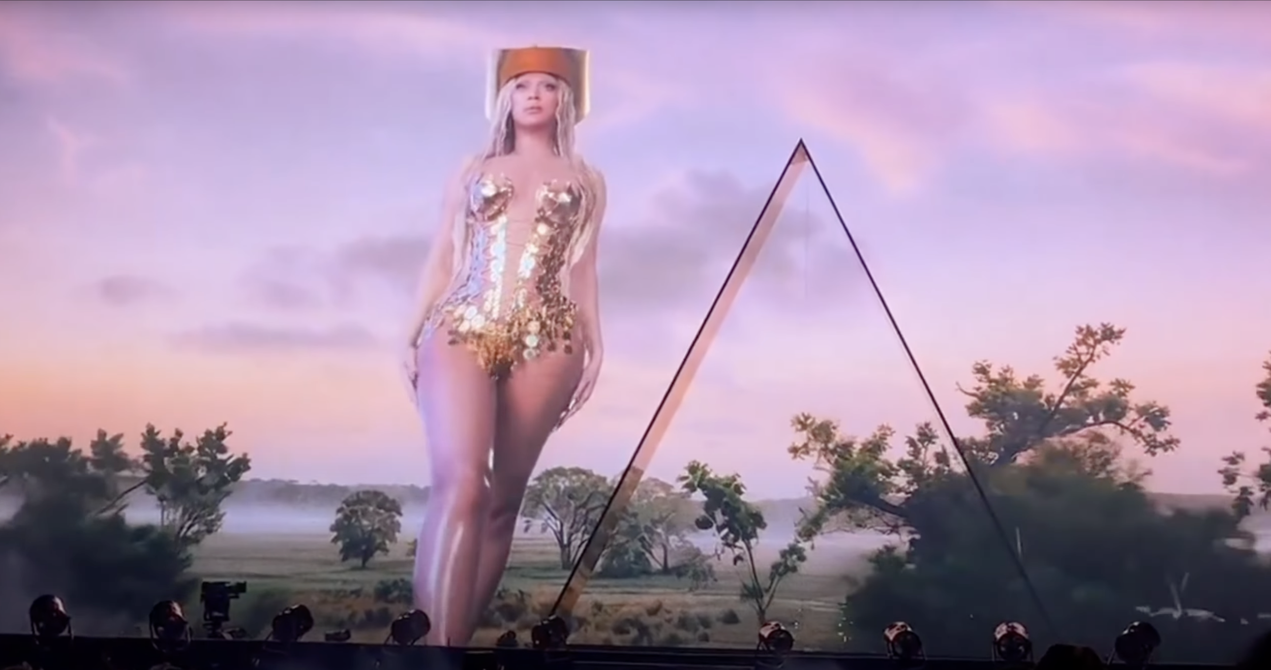 Cowboy Carter: Tour Visuals