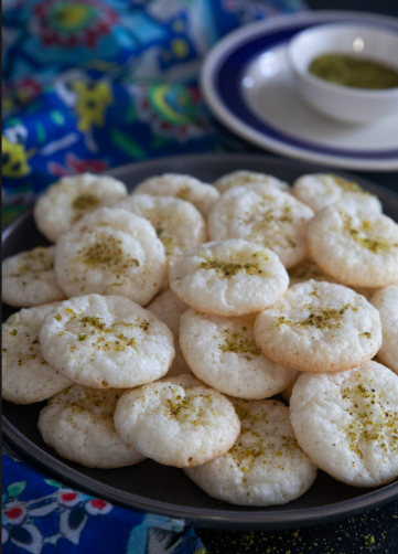 Coconut Macarons 1.1.png