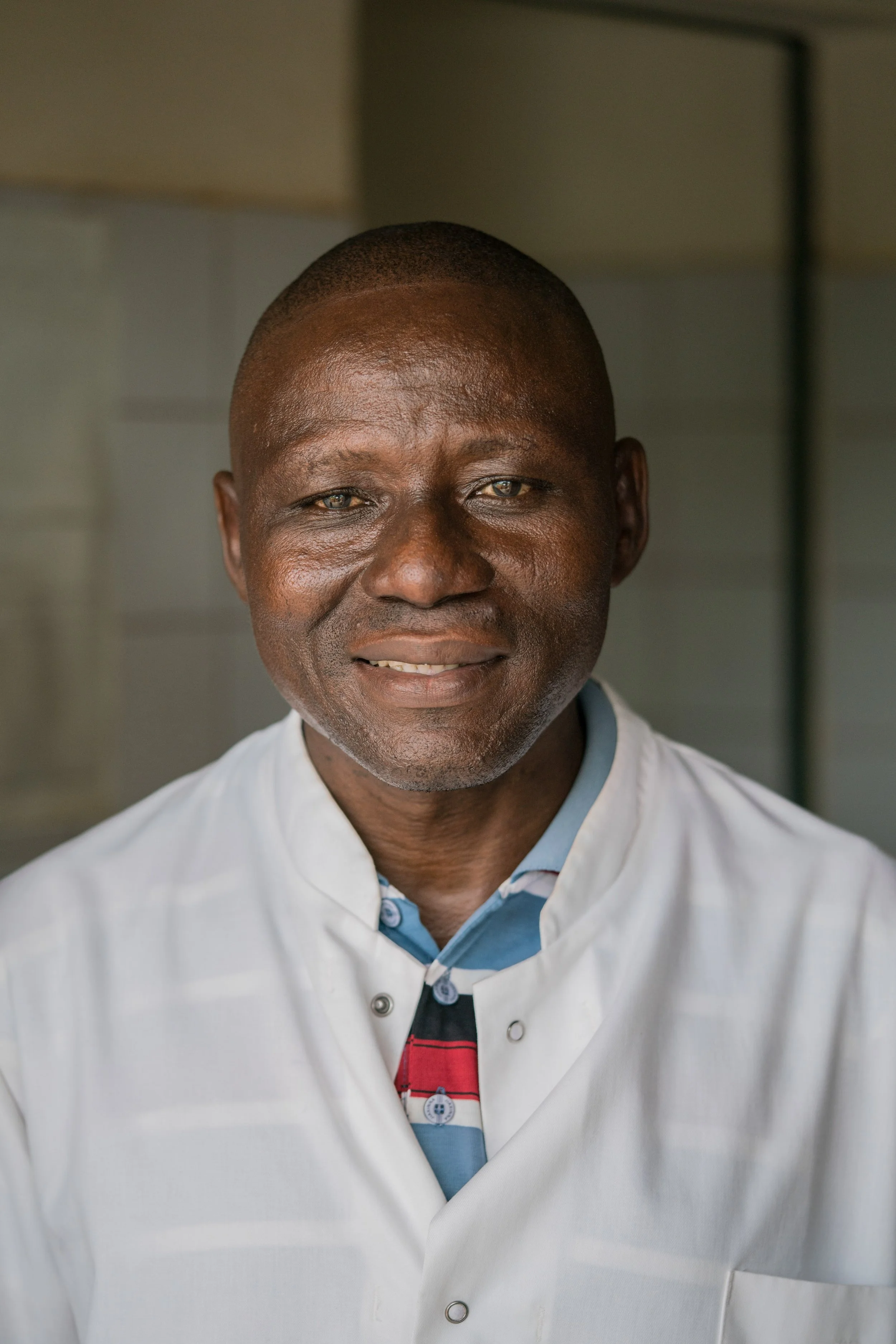 somdiabalo-agnimale-47-portrayed-in-his-work-outfit---binah---reinier-van-oorsouw--unicef-togo----2019_49248977657_o.jpg