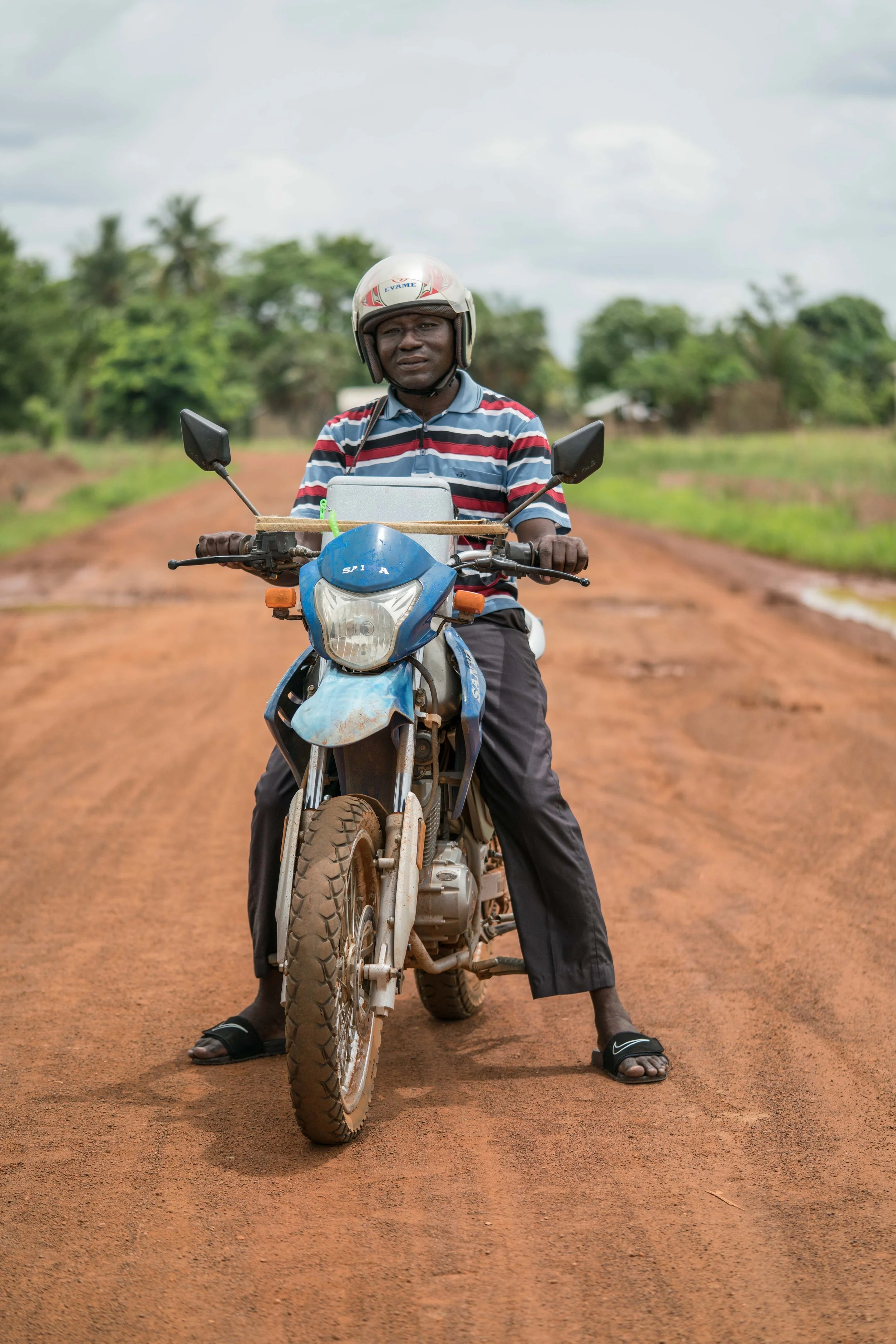 somdiabalo-agnimale-47-used-to-drive-two-to-three-times-12km-to-get-vaccines-his-situation-improved-a-lot-with-the-solar-fridge-he-tells-us---reinier-van-oorsouw--unicef-togo----2019_49248765906_o.jpg