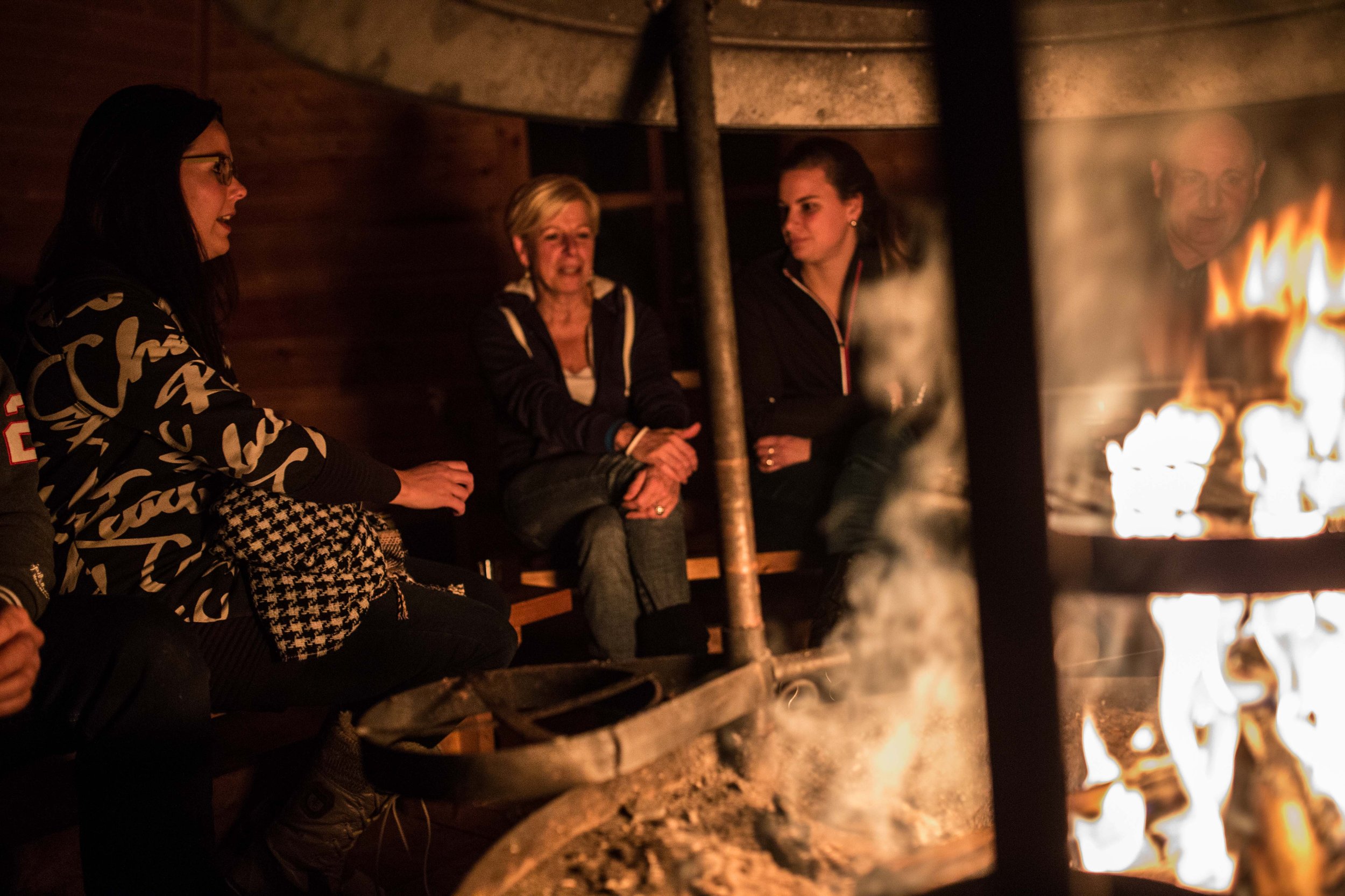 campfires-and-good-stories-finland_23646902950_o.jpg