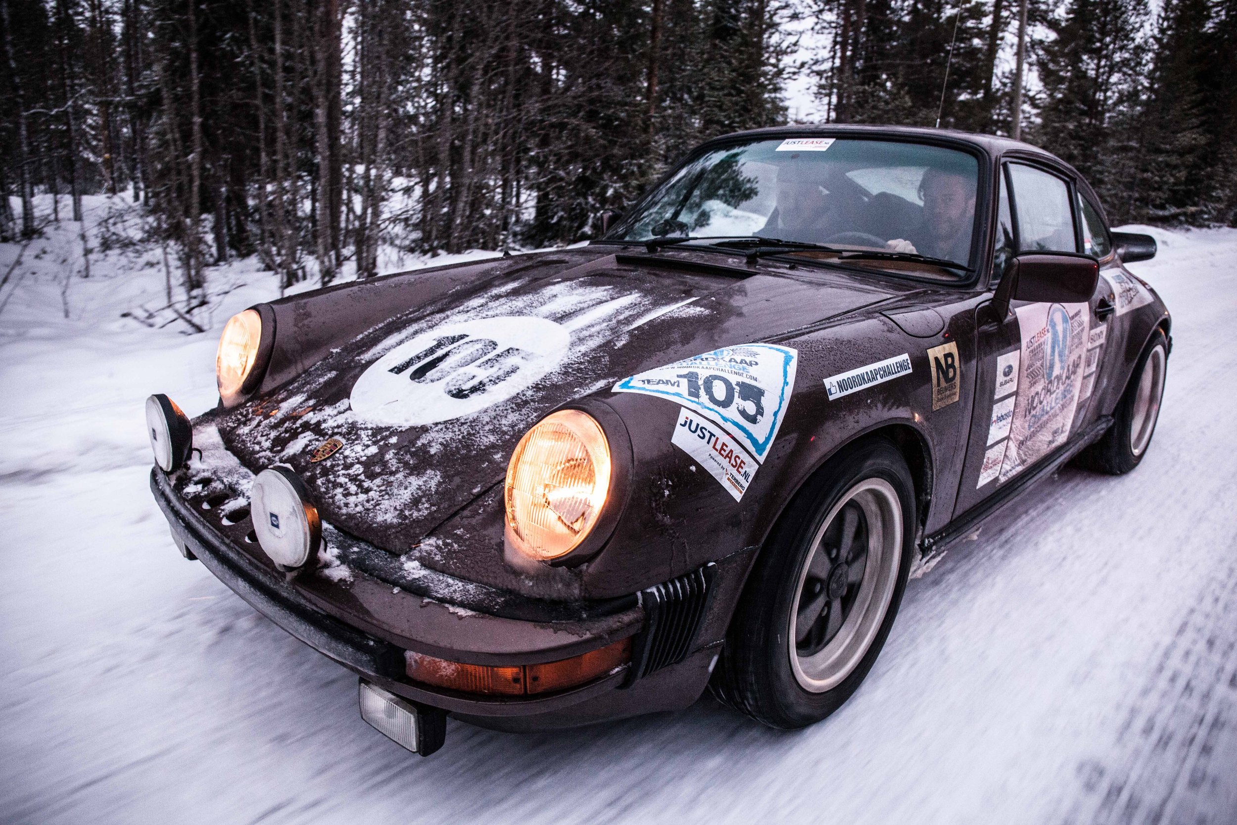 classic-porsche-on-ice--finland_15885564917_o.jpg