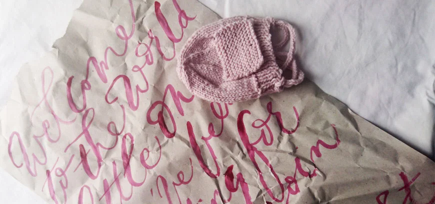 Knitting ventilator bonnets for sick and premature babies