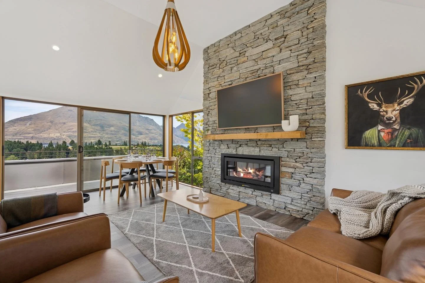 New drop 🔥

Earnslaw Lakeview Retreat - Elevated views, sleek interiors, and all the space you need to switch off.

-

#HolidayHomesNZ #Queenstown #BeOurGuest #QueenstownNZ #ShortTermRentals