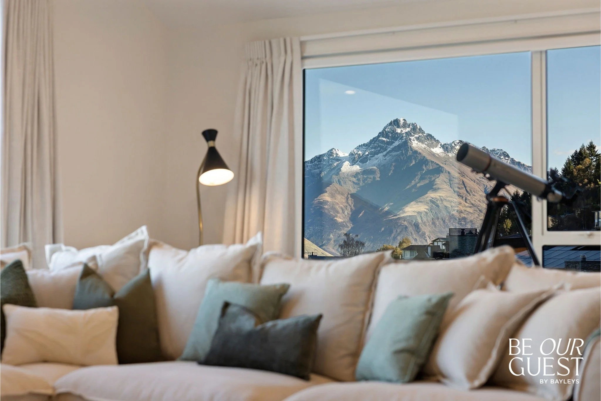 Introducing The Living View &mdash; a breathtaking Queenstown retreat where the lake and mountain view does all the talking 🌄

Tucked into the hills of Fernhill, soak in sweeping views across Lake Wakatipu, Cecil Peak and The Remarkables 🏔️

📍 Fer