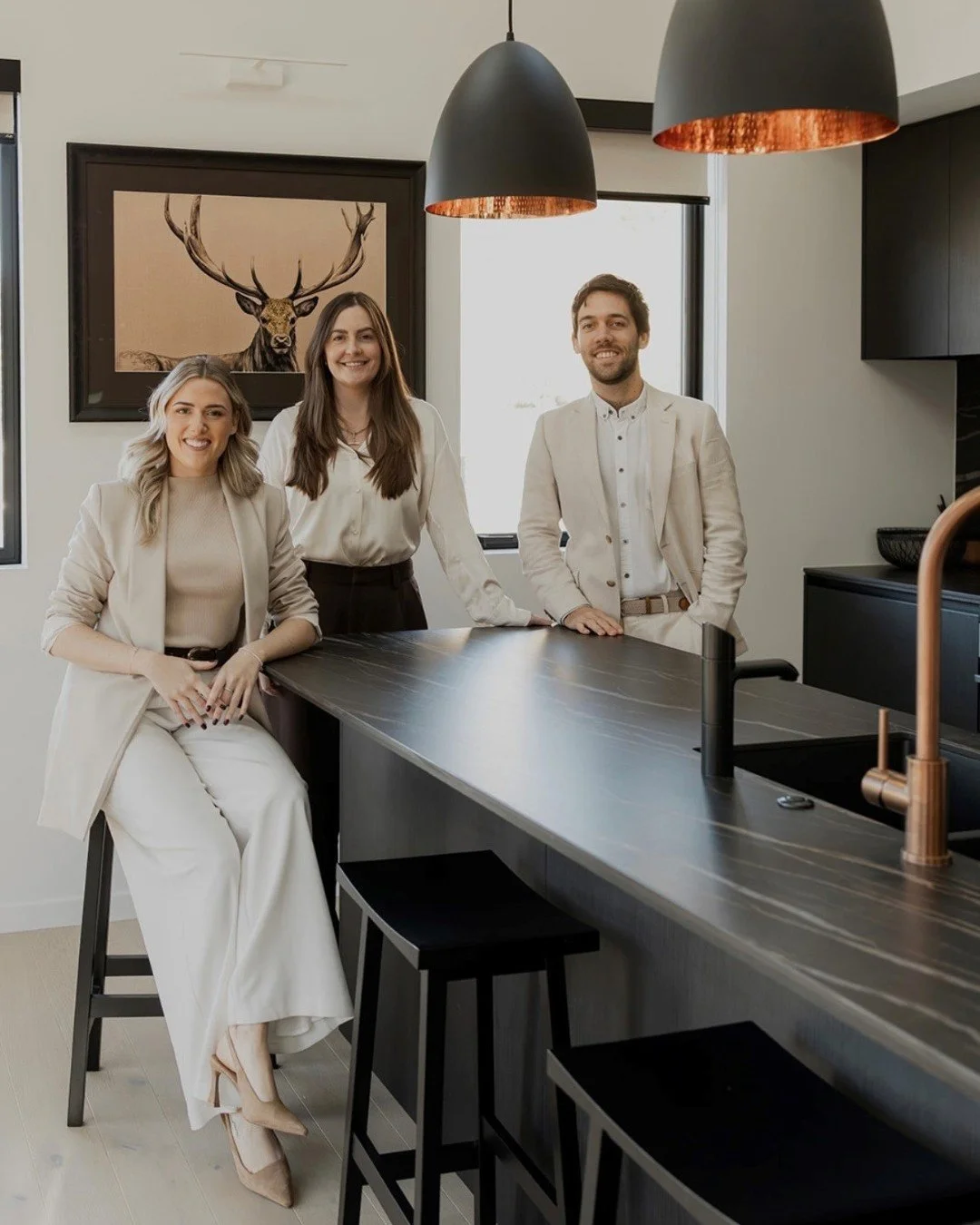 Meet Your Queenstown Dream Team 🗻

Chelsea Hall - The calm behind the operation. Chelsea keeps every detail running smoothly so nothing slips through the cracks.

Harriet Warren - Your expert property manager and resident problem-solver with a genui
