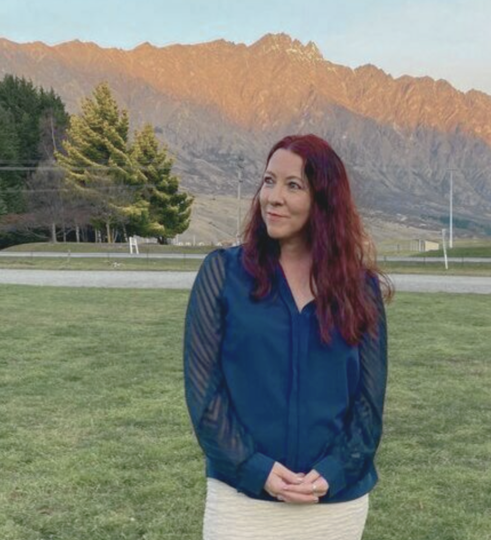 Sarah Deering relationship therapist in Queenstown with the Remarkables mountains in the background.