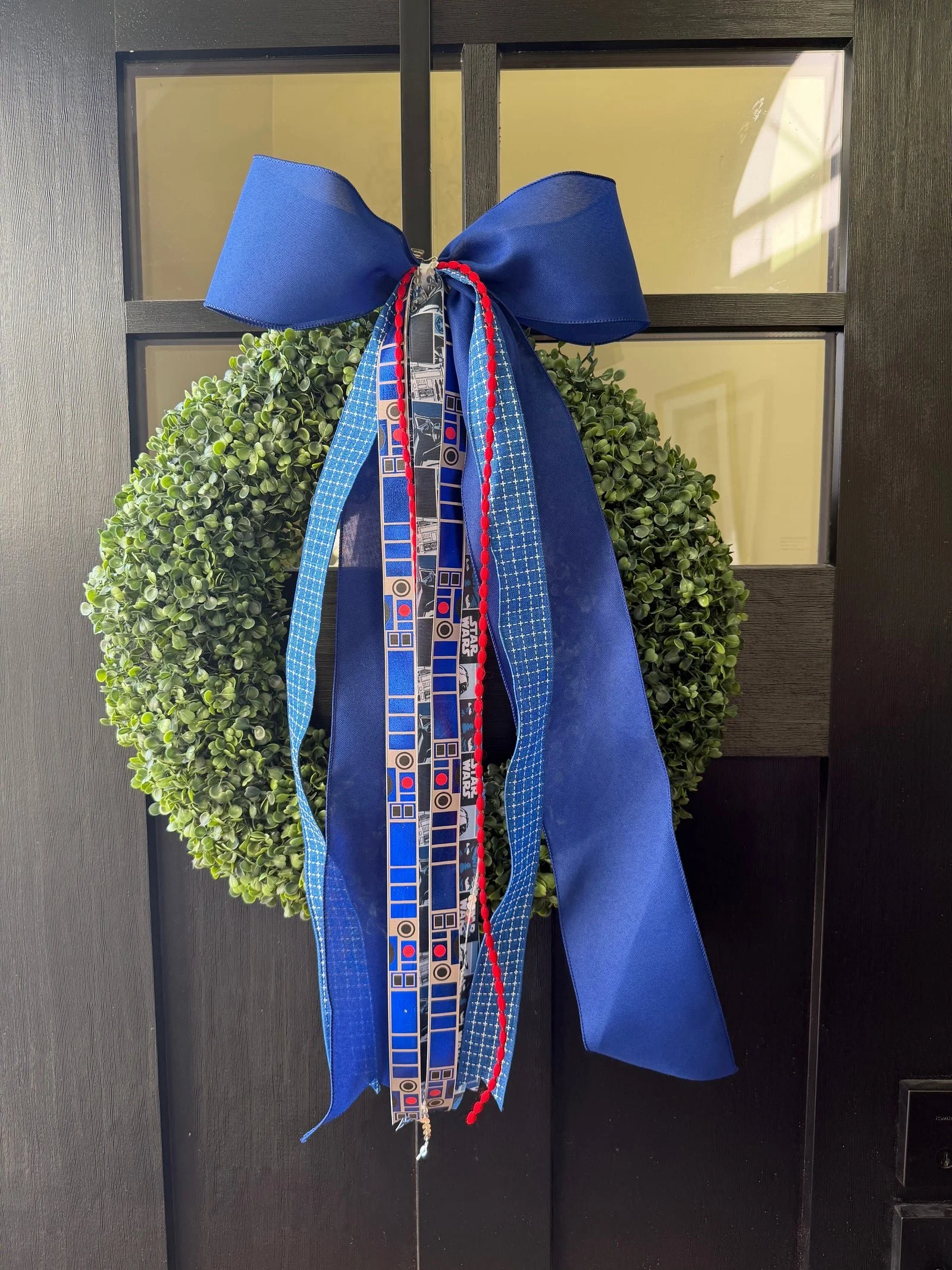 🚀🤖 R2-D2–Inspired Bow 🤖🚀