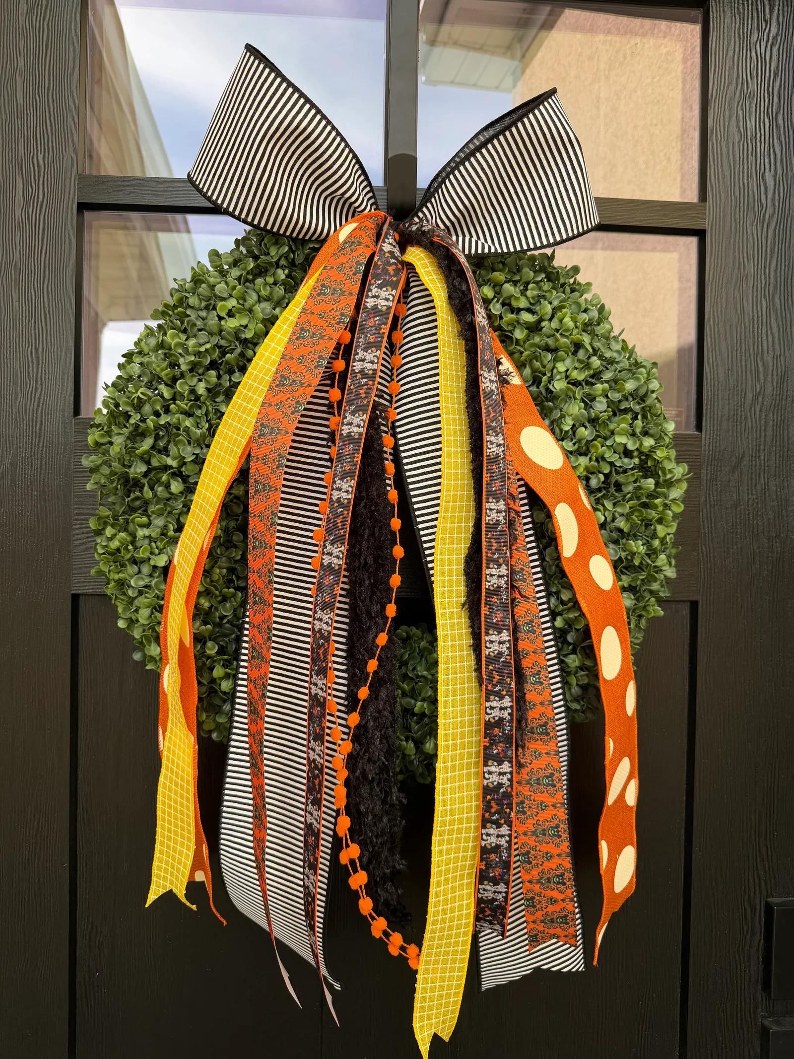🎃🖤 Orange&Black Mickey Halloween–Inspired Bow 🖤🎃