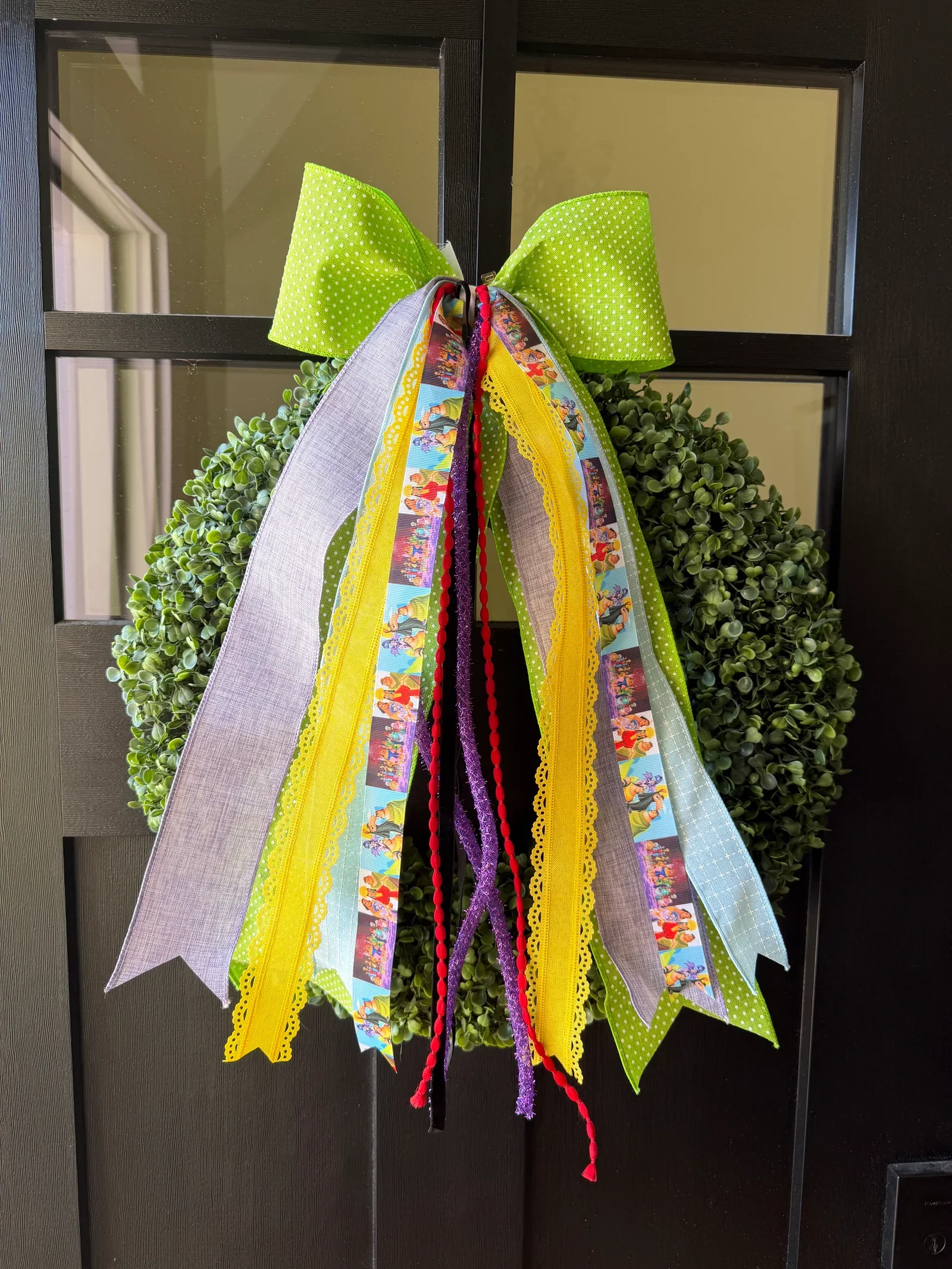 🦙✨ Emperor’s New Groove–Inspired Bow✨🦙