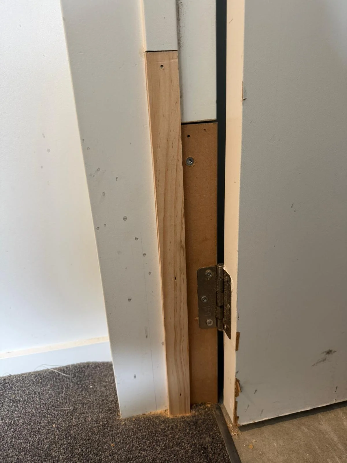 North Canterbury, Waimakariri, christchurch, Sewlyn, Woodend, Rangiora, Pegasus, Door jamb fixing. Maintenance, door hanging