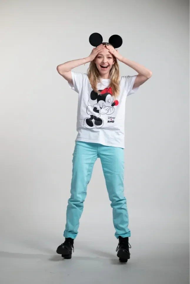amandaseyfried+red+nose+daywebp+%281%29.webp