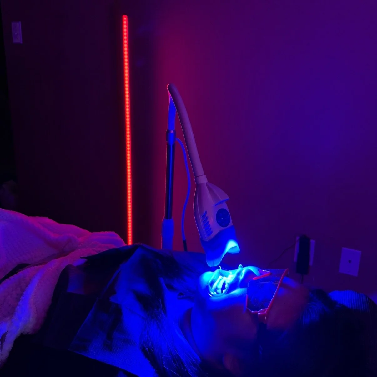 📍Hamilton, Ontario
✅Parking available
💸Price $150 Standard lux 1 hour
😍Results available immediately
🌃DM to book
⏰1 hour treatment takes 1 hr 45 min to complete
‼️Deposit $20 REQUIRED (Goes towards appointment)

#teethwhitening #teethwhiteningtor