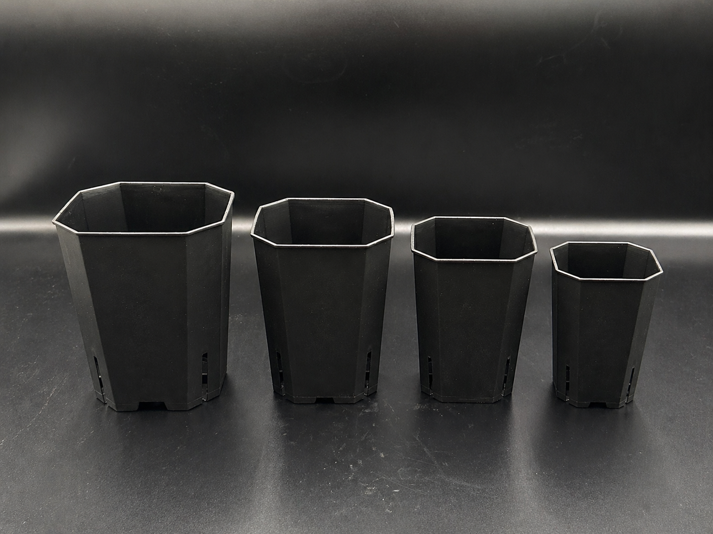 Black Square Plant Pots (Multiple Sizes)