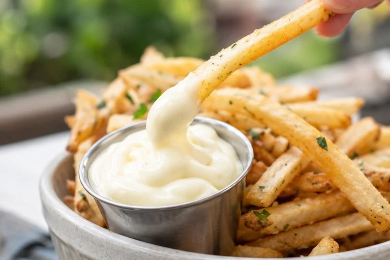 MAYONNAISE