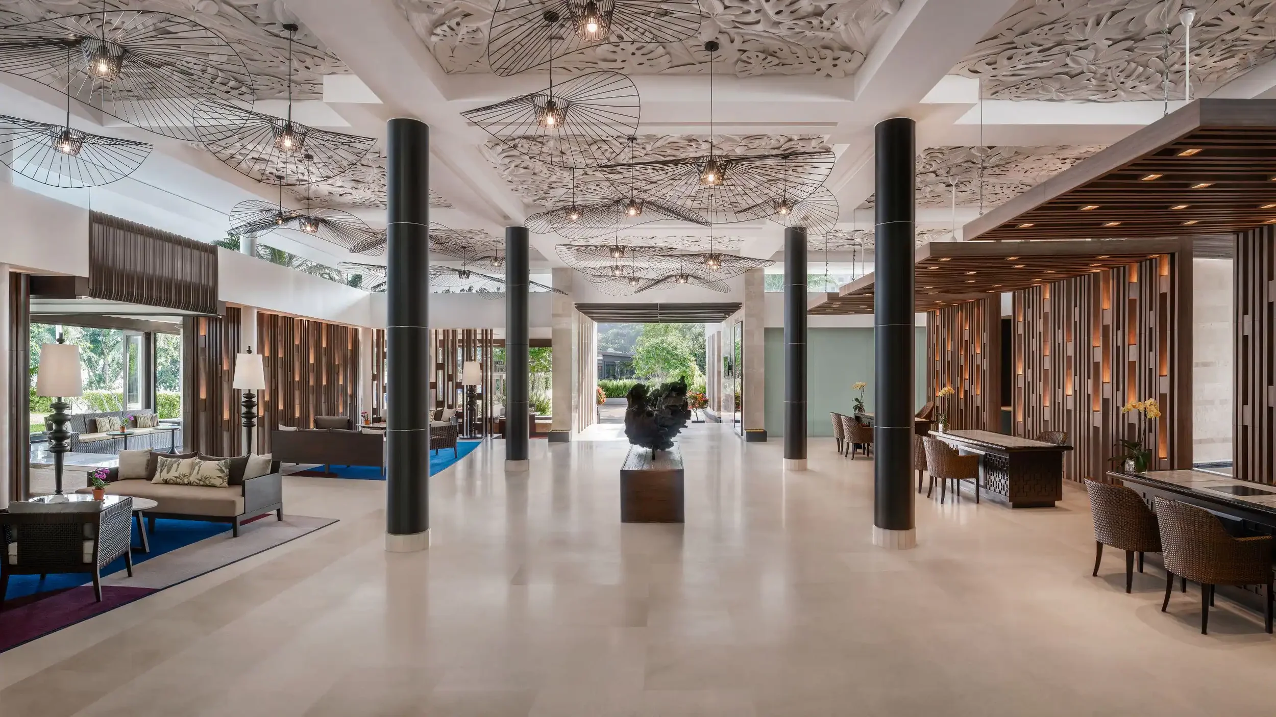 PHUHR-P0536-Lobby-Interior.16x9.webp