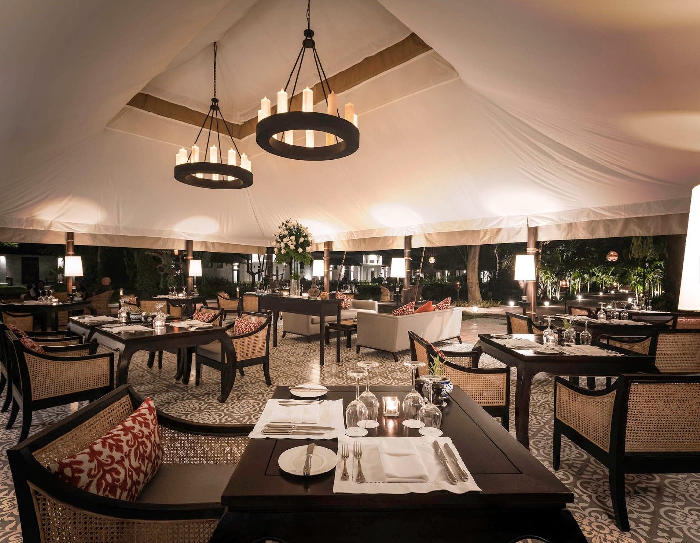 restaurant 5.jpg
