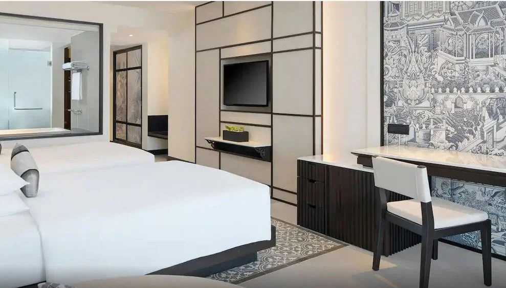 bedroom 6.jpg