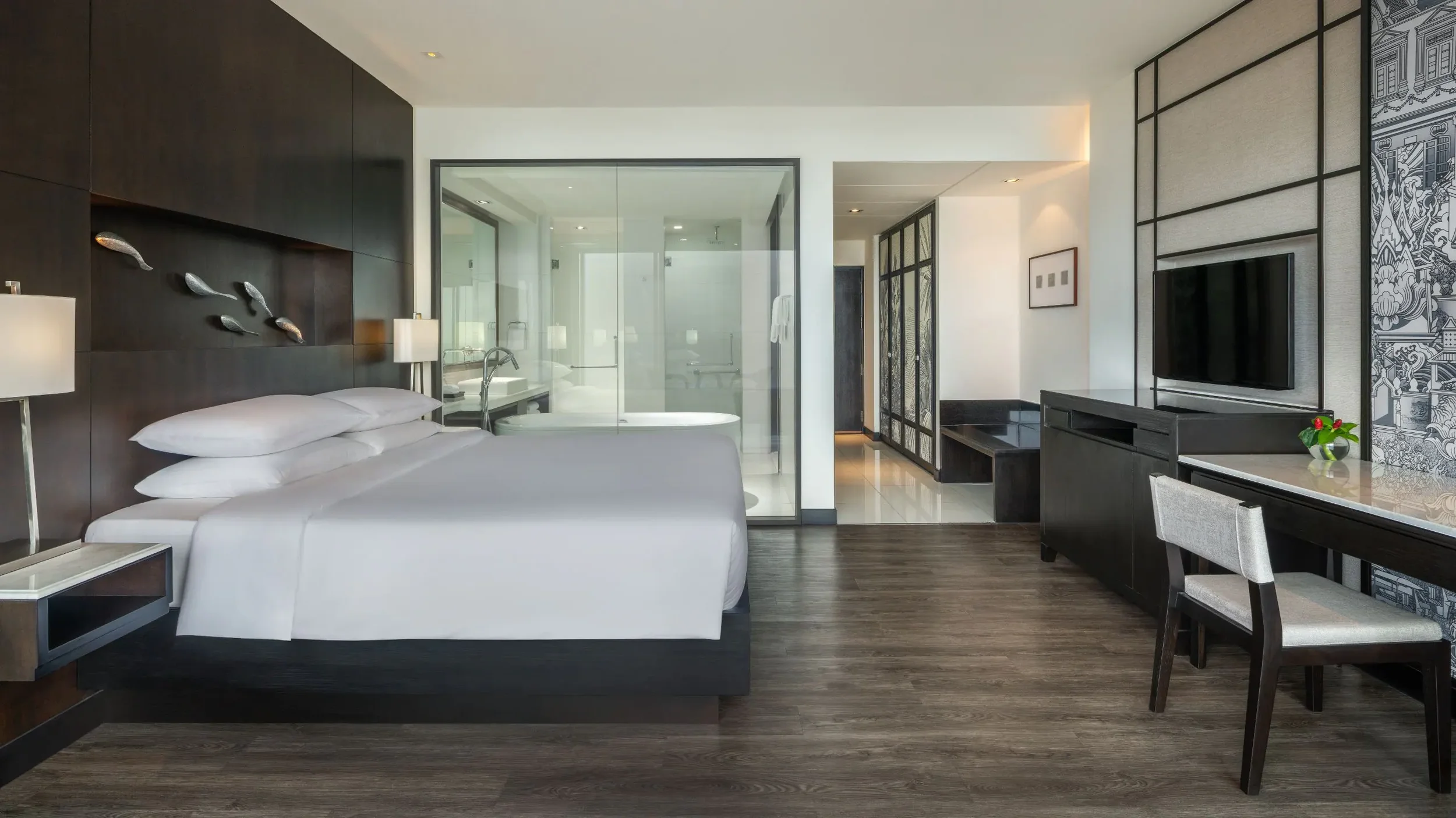 PHUHR-P0575-King-Ocean-View-Bedroom-Inside.16x9.webp