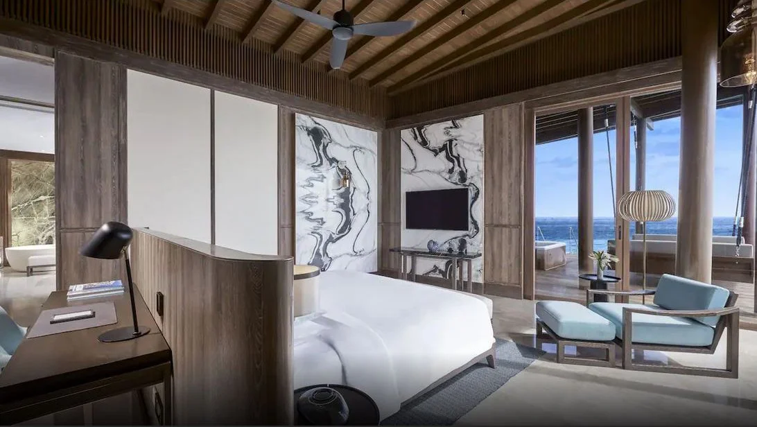 web site master bedroom.JPG