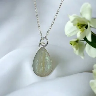 Elegance Teardrop Necklace