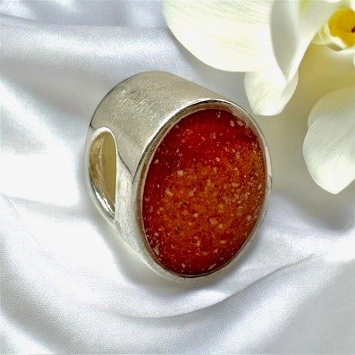 The Presence Oval Charm