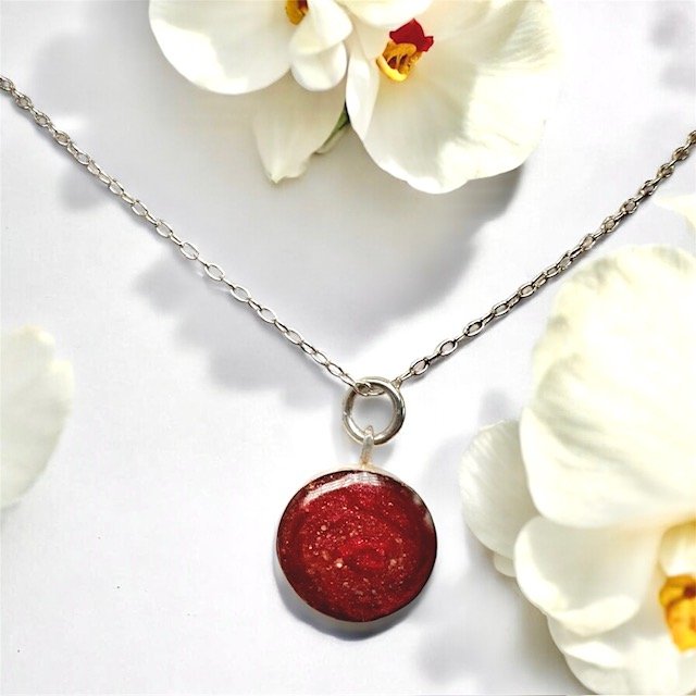 Elegance Round Necklace