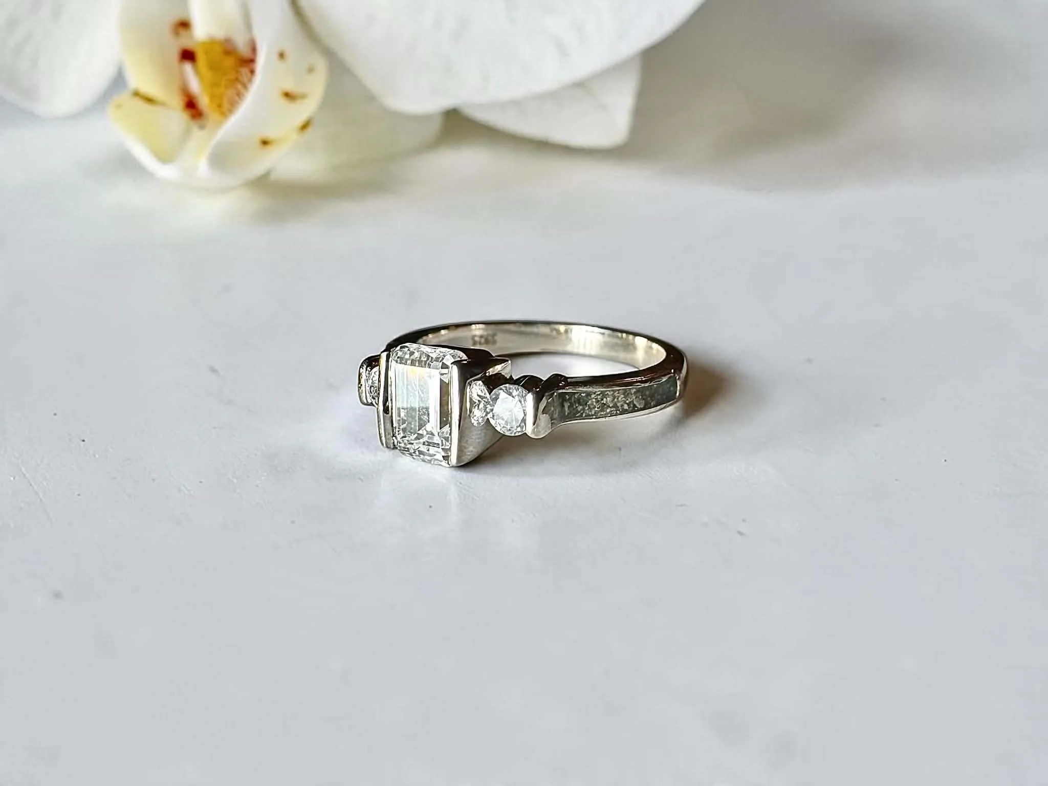 emerald cut side.jfif