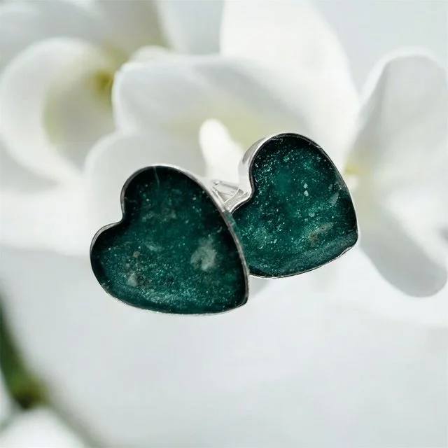 The Whispered Heart Stud