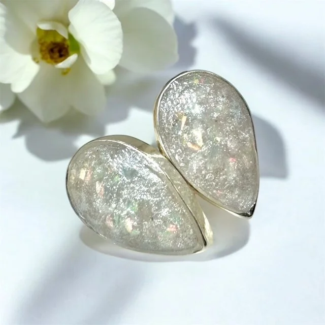 The Presence Teardrop Stud
