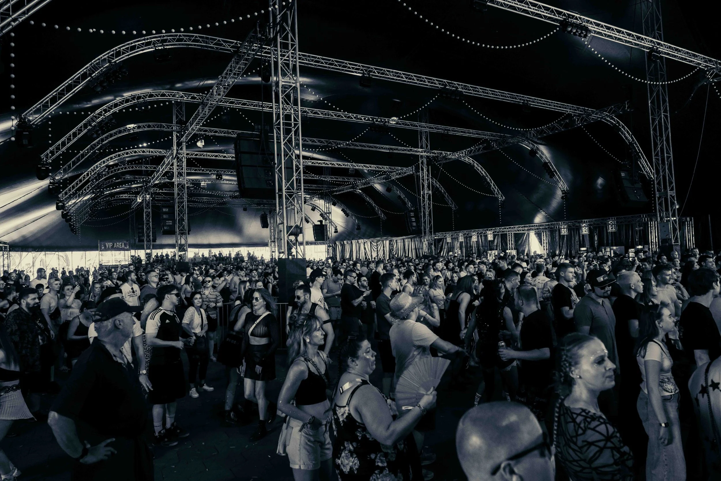 L1510616.jpg