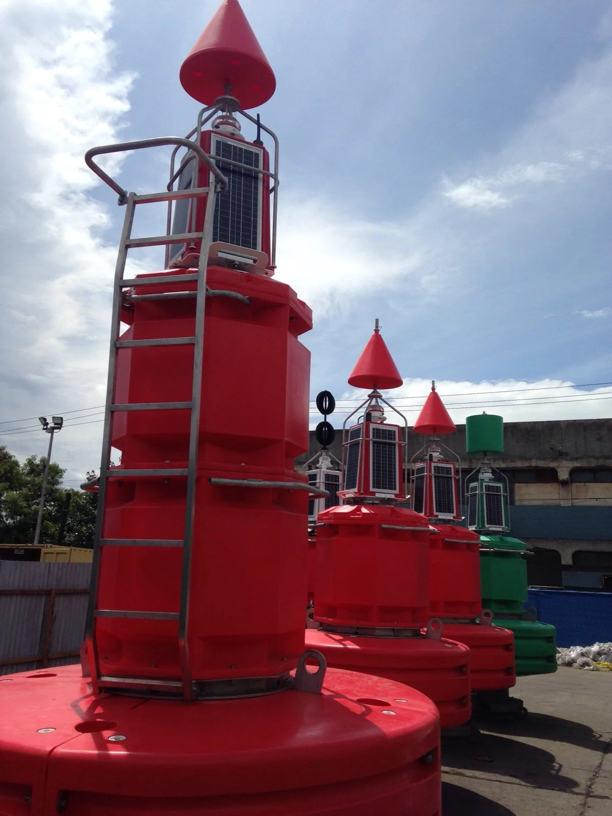 FM-2400
2.4m Navigation Buoy