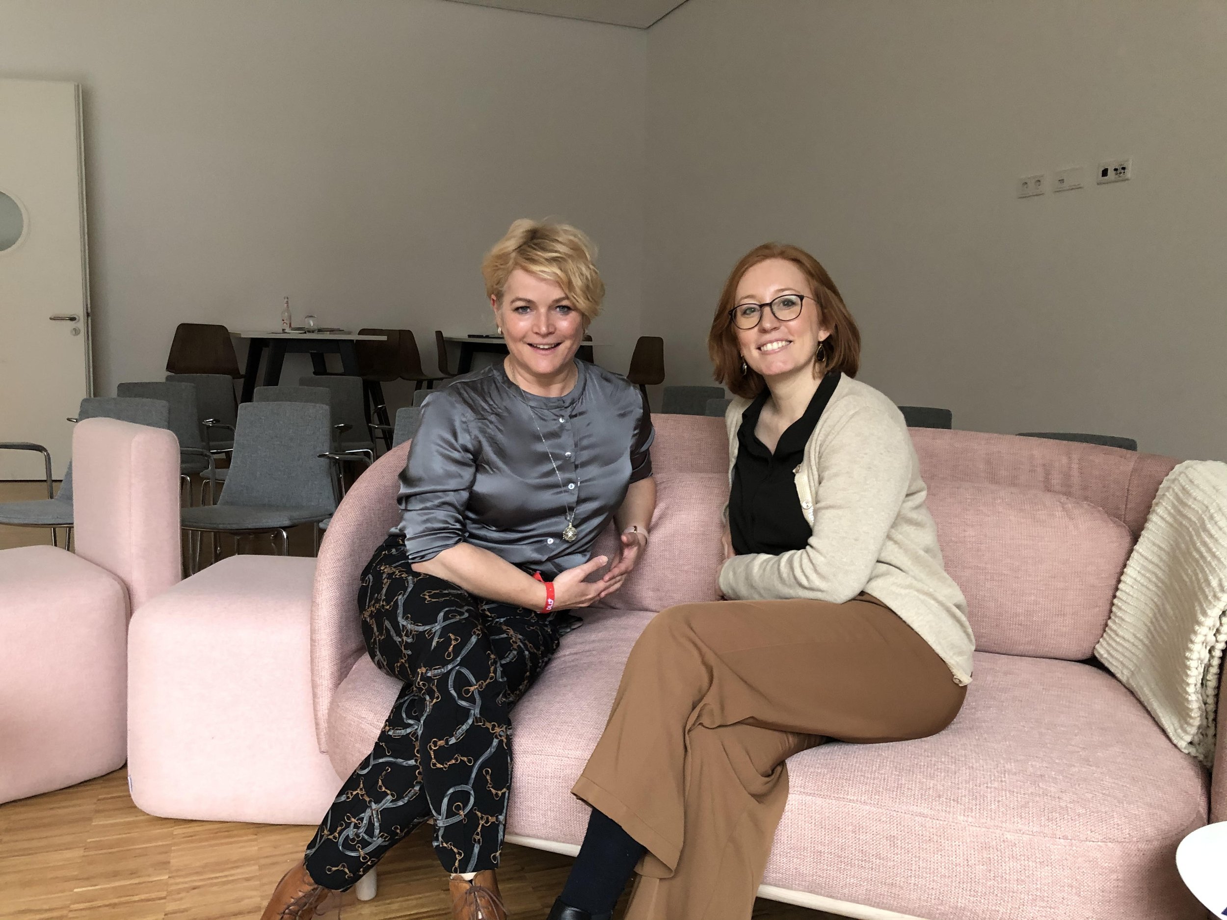 Podcast: Authentic storytelling and gender communication patterns