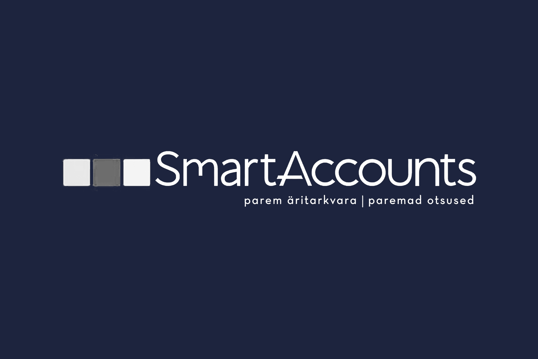 Logo for Smart Accounts with three squares and the words 'Smart Accounts' underneath, along with the tagline 'parentar aritarkvara | paremad otsused' in a smaller font.
