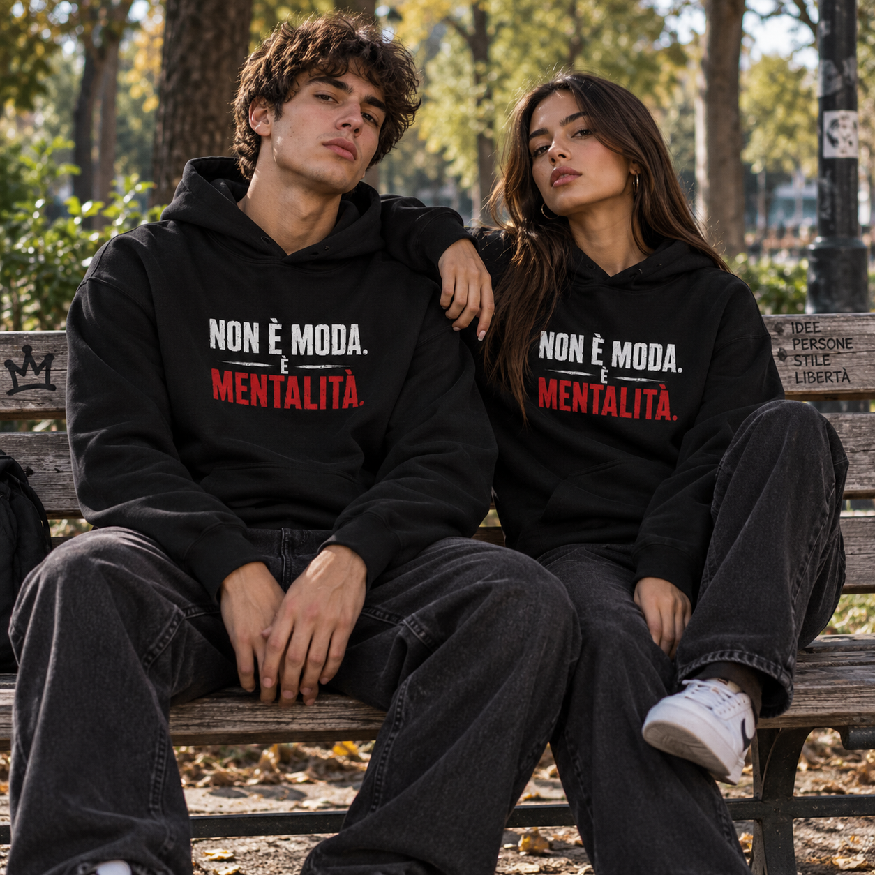 Felpa Nera Coronatiwear – Mentalità Streetwear