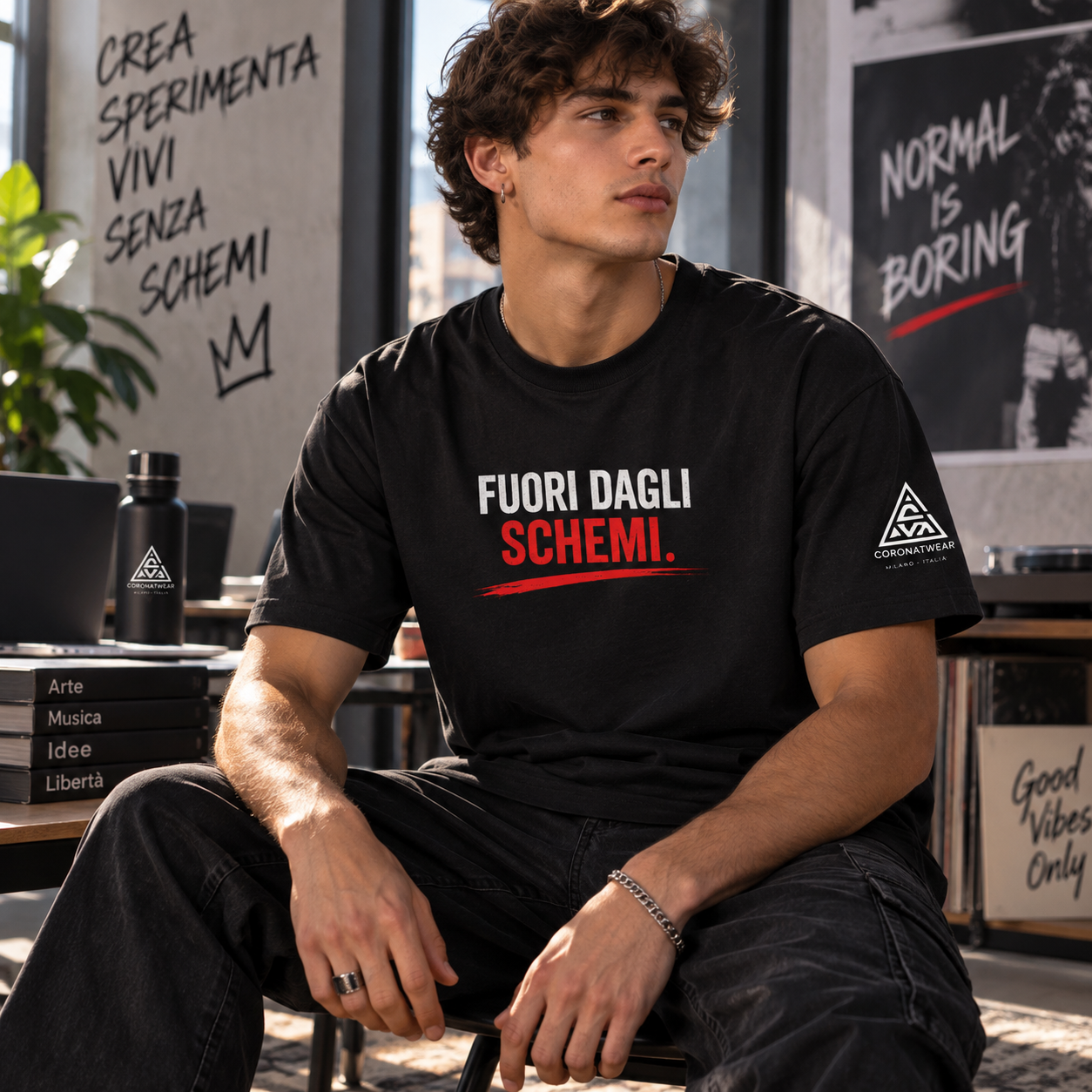 FUORI DAGLI SCHEMI. – T-Shirt Streetwear Italiana Coronatiwear