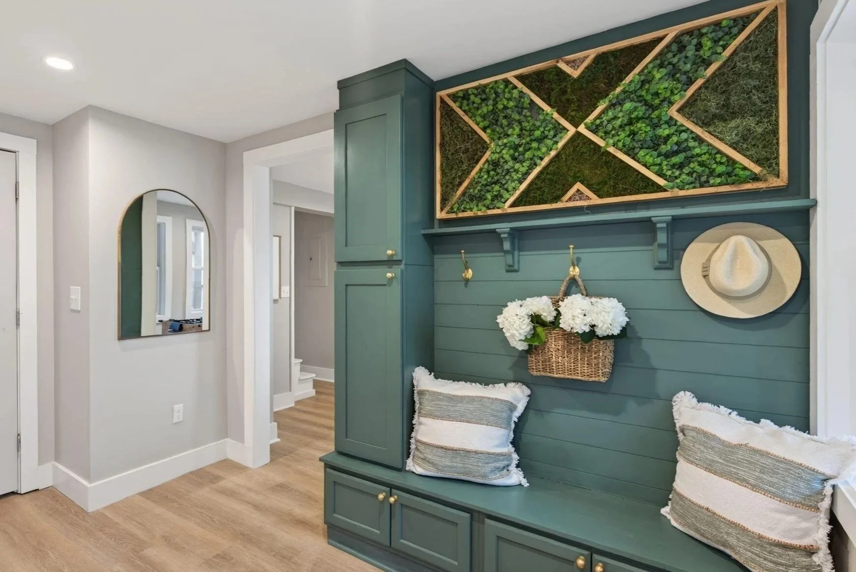mudroom-staging.jpg