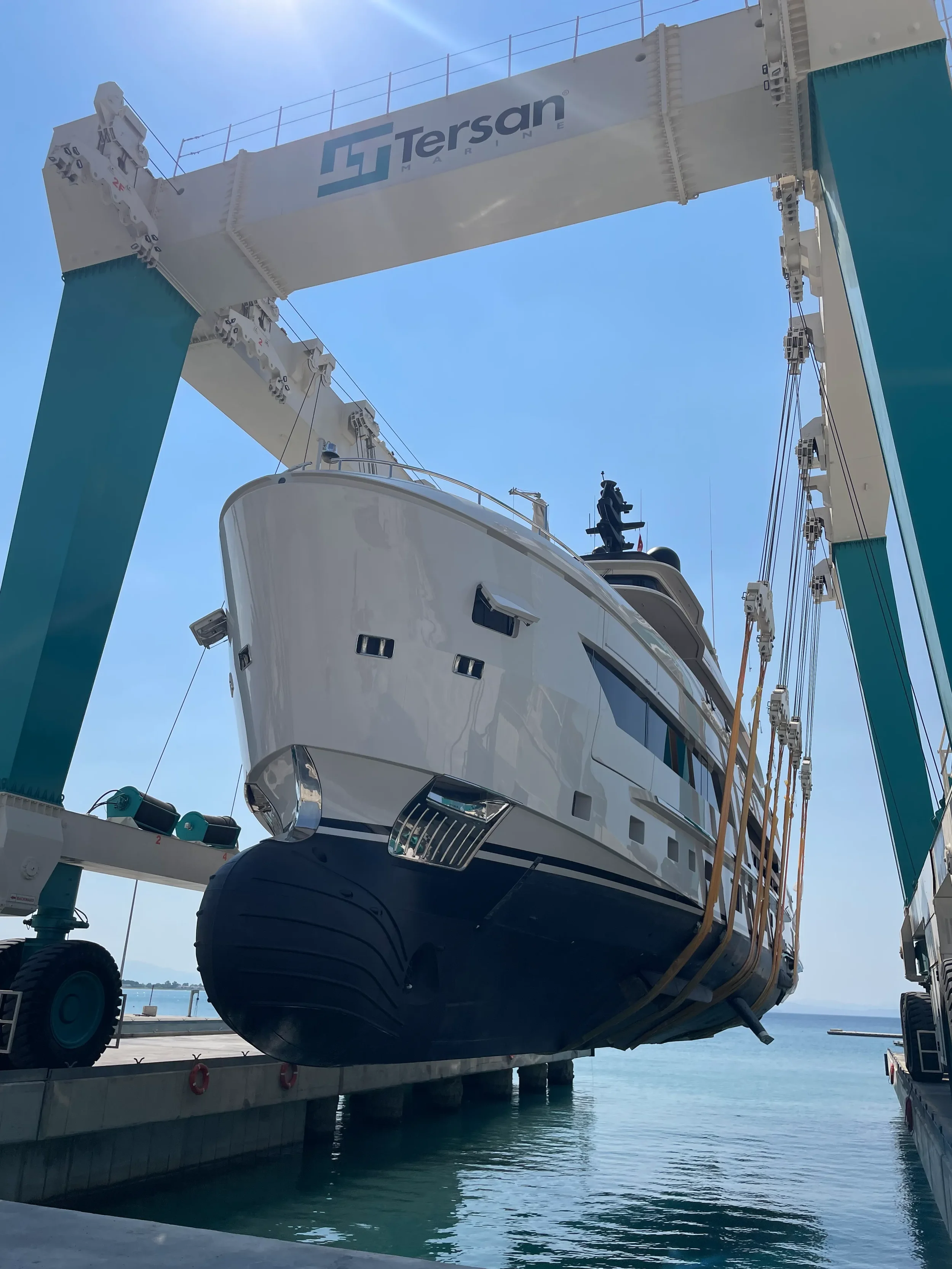 PROJECT M/Y LA LA LAND