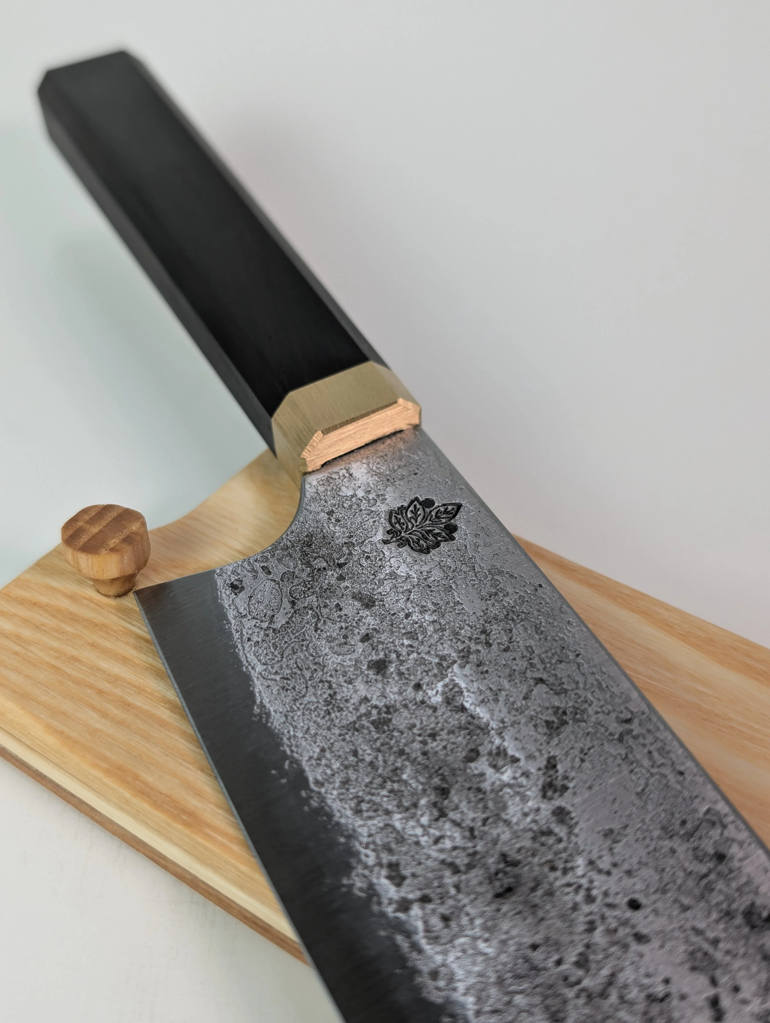 AGF-couteaujaponais-santoku-11.jpg